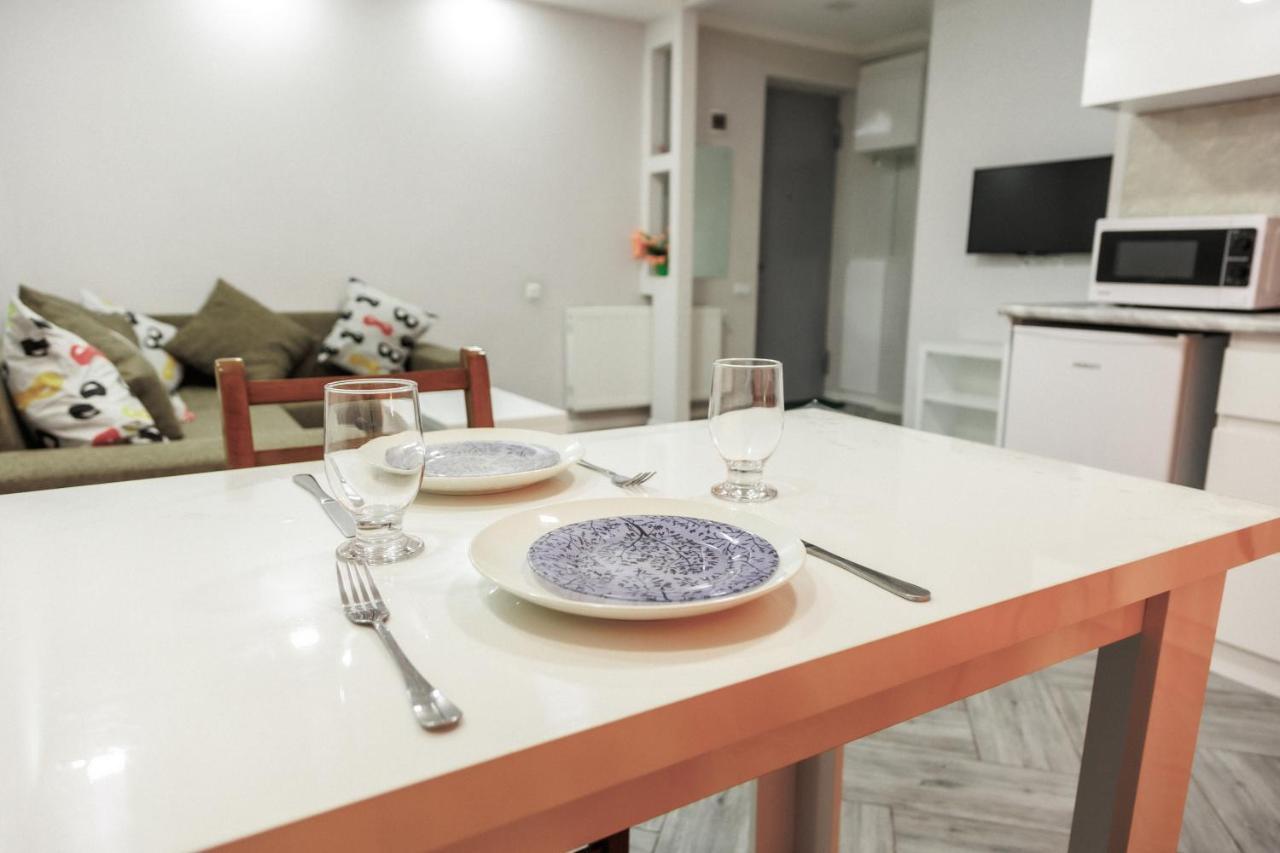 Apartment "B" With A Separate Bedroom Tbilisi Luaran gambar